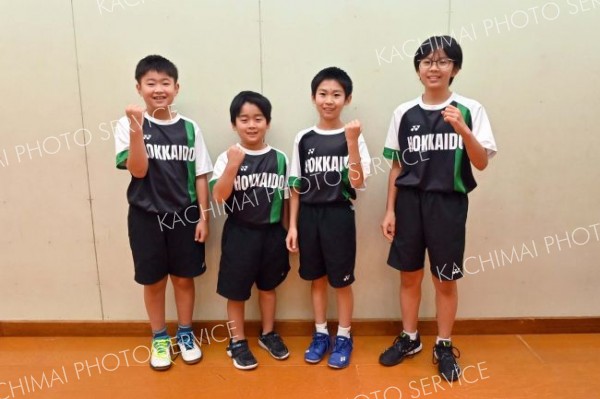 大舞台へ闘志　１９日から全国小学生バドミントン