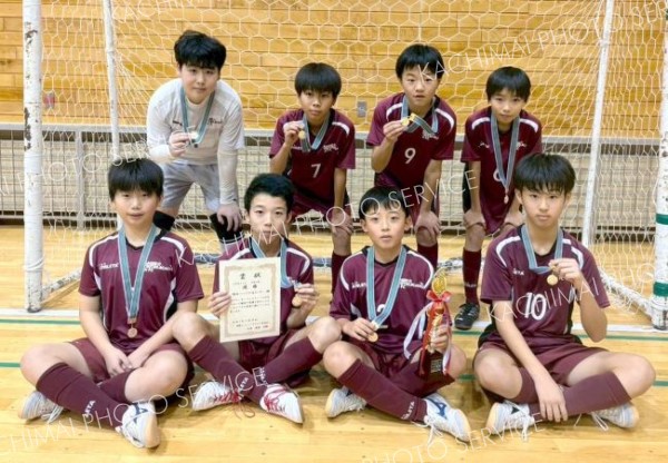 Ｕ―１２午前の部優勝の開西つつじが丘ＪｒＦＣ