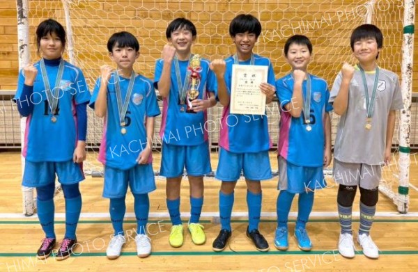 Ｕ―１２午後の部優勝の音更ユニオンＳＣ　Ｂ