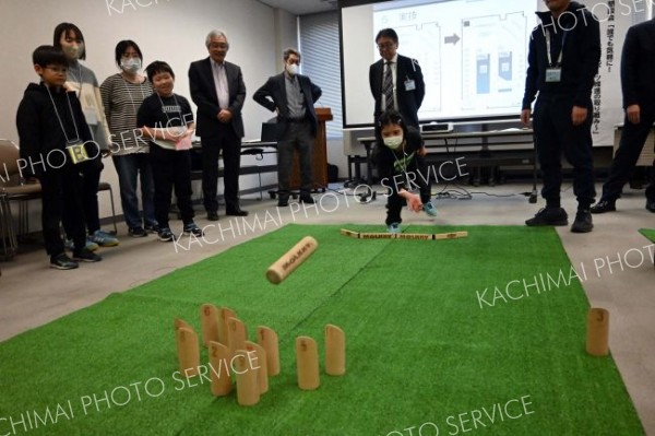 親の学び、さまざまに　市Ｐ連子育て未来フェス　村松教育長との懇談も