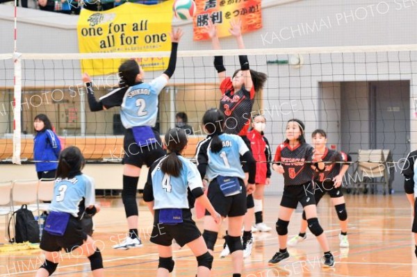 札内南が混合初Ｖ　女子は鹿追ＬＢ、男子は帯広ＪＪＢ　高橋杯全十勝小学生バレーＢクラス大会 10
