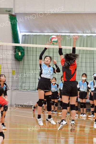 札内南が混合初Ｖ　女子は鹿追ＬＢ、男子は帯広ＪＪＢ　高橋杯全十勝小学生バレーＢクラス大会 15