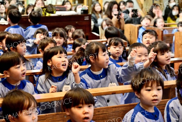 帯広聖公会幼稚園でクリスマス礼拝～師走スケッチ 4