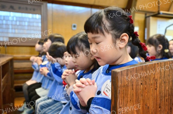 帯広聖公会幼稚園でクリスマス礼拝～師走スケッチ 7
