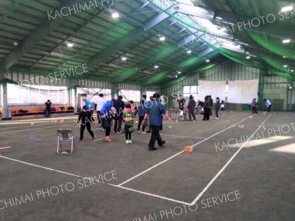 さまざまな世代の町民が楽しんだモルック大会