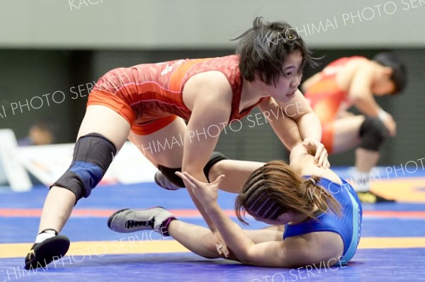 初出場で健闘　天皇杯全日本レスリング選手権