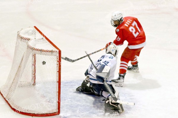 清水８強で２６年連続全国へ　十勝連合は初戦敗退　道高校アイスホッケー開幕