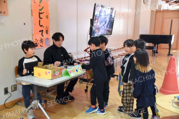 陸別小の児童ちが企画・運営した陸小まつり