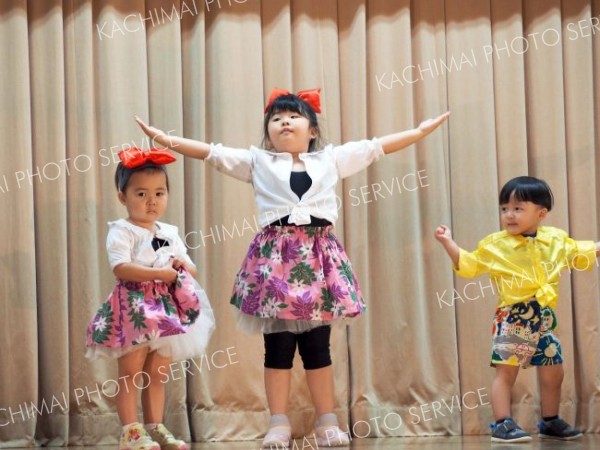 遊戯や合唱に地域住民笑顔　糠内・駒畠合同公民館まつり 12