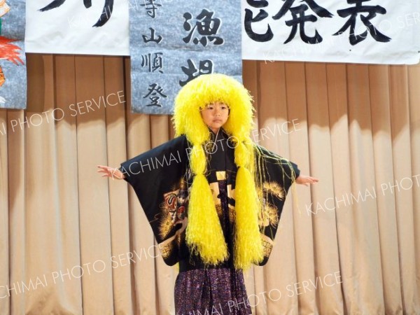 遊戯や合唱に地域住民笑顔　糠内・駒畠合同公民館まつり 13