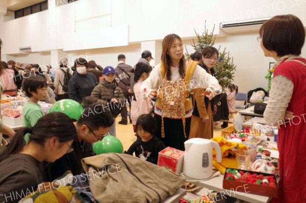 足寄町民有志企画のフリマに５５０人　循環型社会づくりに一役