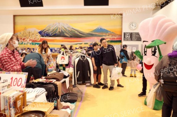 町内外から約５５０人が来場する大盛況ぶりだった