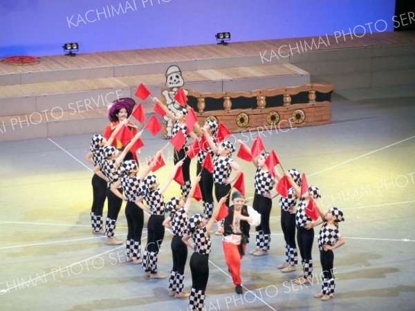 躍動感あふれる演技でピーターパンの世界表現　本田バトスタジオ発表会 6