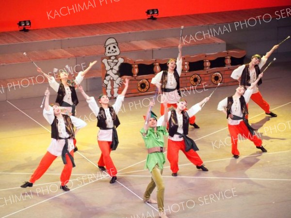 躍動感あふれる演技でピーターパンの世界表現　本田バトスタジオ発表会 8