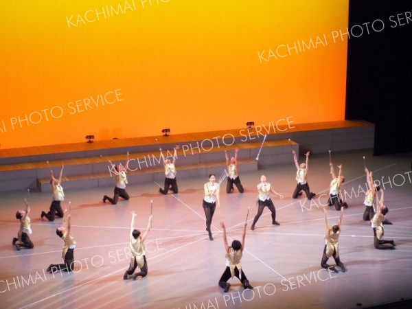 躍動感あふれる演技でピーターパンの世界表現　本田バトスタジオ発表会 10