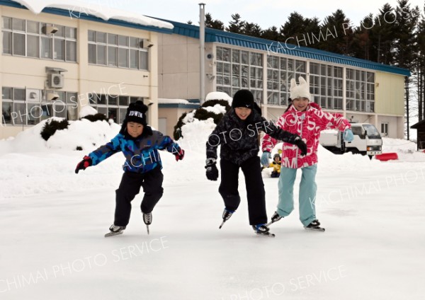 今冬は早くも学校リンクオープン　市内トップ切り帯広広野小