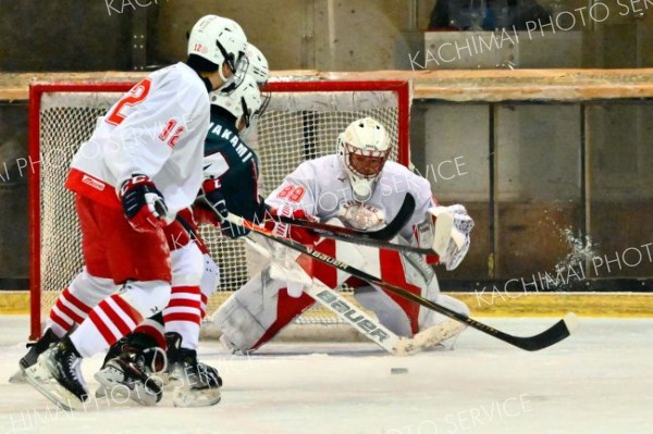 準々決勝・清水―苫小牧東（金野和彦撮影）