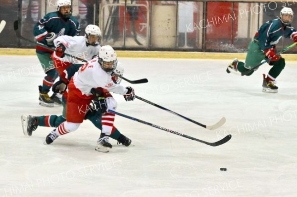 準々決勝・清水―苫小牧東（金野和彦撮影）