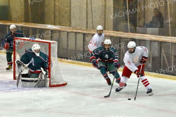 準々決勝・清水―苫小牧東（金野和彦撮影）