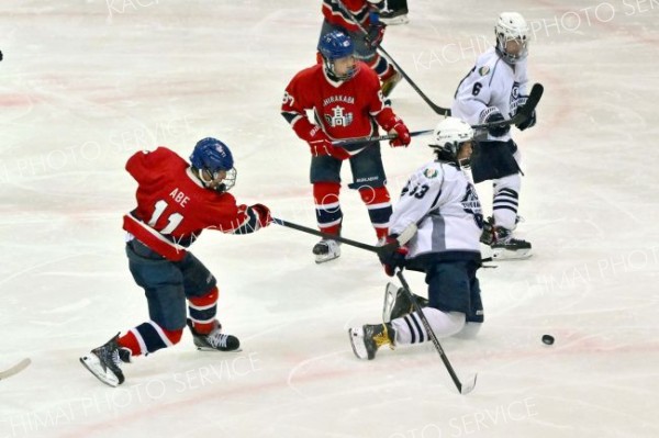 準々決勝・白樺学園―苫小牧中央（金野和彦撮影）