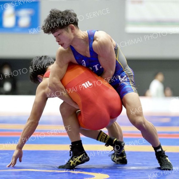 【男子グレコローマン６７キロ級・３位決定戦】（大賀章好撮影）