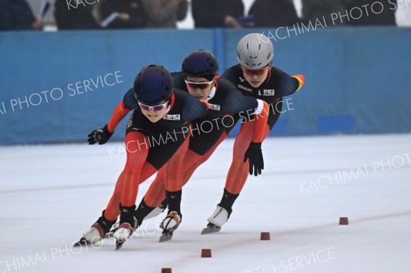 【女子団体追い抜き】