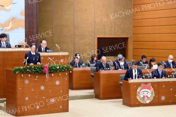 広尾高校３年生が議員を務めた高校生議会