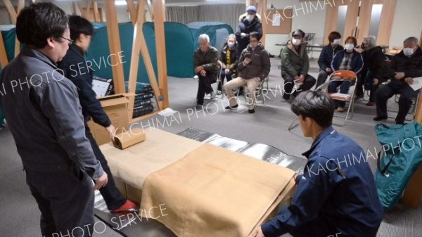 冬季避難の課題探る　広尾音調津「しおさい荘」で宿泊訓練