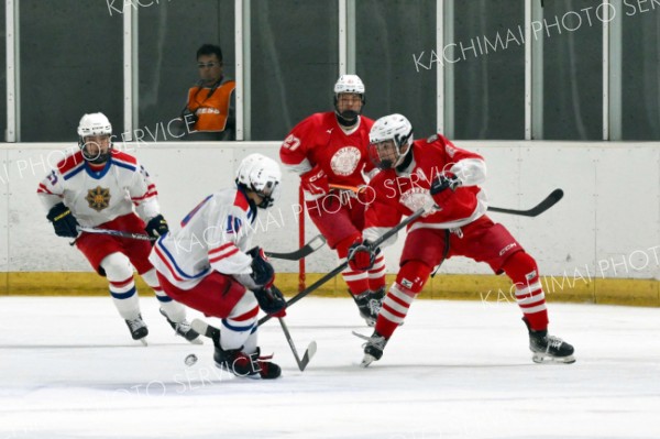 清水、決勝進出逃す　駒苫に１―５　道高校アイスホッケー選手権