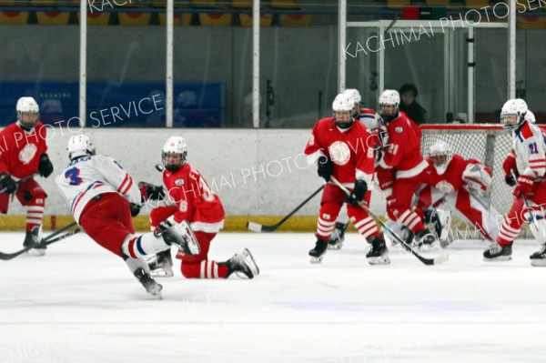 準決勝・清水―駒大苫小牧（金野和彦撮影）