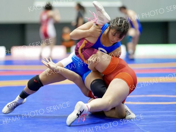 十勝出身の佐々木すず健闘３位　伊藤翔哉は５位　天皇杯全日本レスリング選手権初日