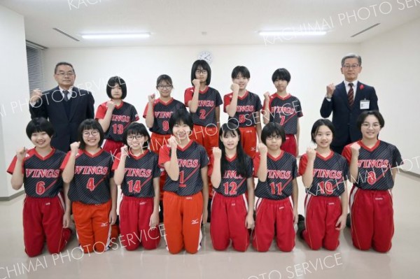 下音更ウィングスとＲ・Ｙスパークスが全道大会出場報告　小学生女子バレー