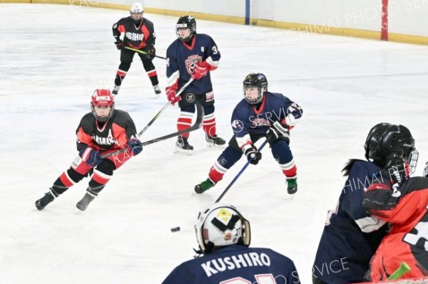 【３位決定戦・帯広選抜―釧路選抜】ディフェンスながら果敢に攻め上がる帯広選抜