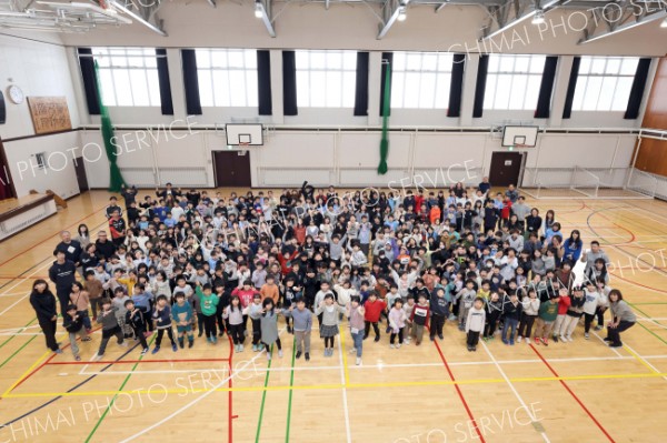 芽室西小学校５０周年　伝統行事で児童成長