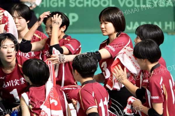 （大賀章好撮影）