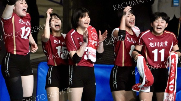 （大賀章好撮影）