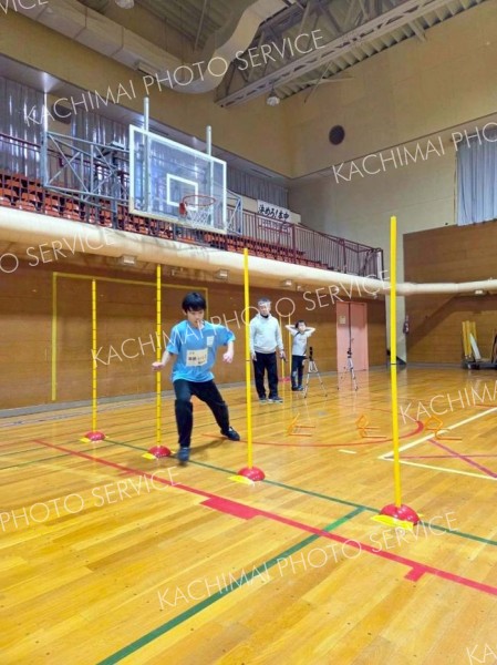 本別、足寄、池田の小学生２８人がさまざまな種目に挑戦した