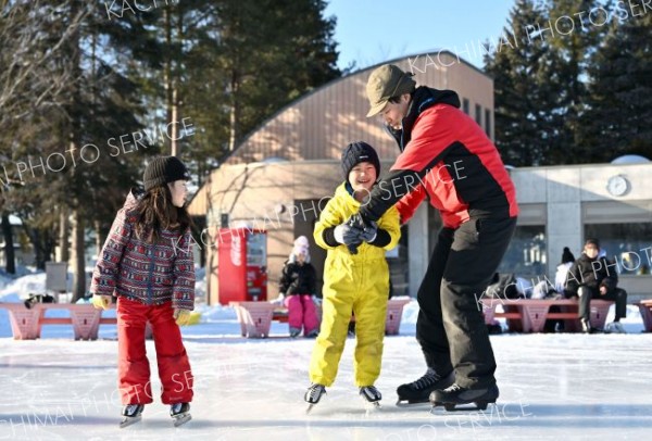緑ケ丘に歓声響く　市民リンク、２年ぶり開放 3