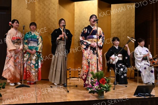 宴席では「十勝小唄」など３曲の民謡が披露された