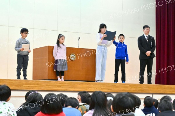 帯広明和小学校始業式（金野和彦撮影）