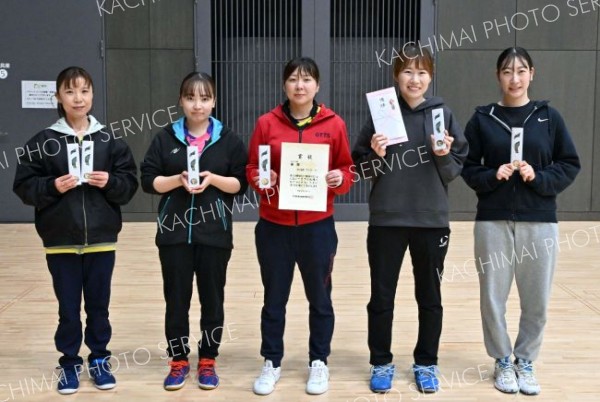 女子優勝の北海道アスティーダ