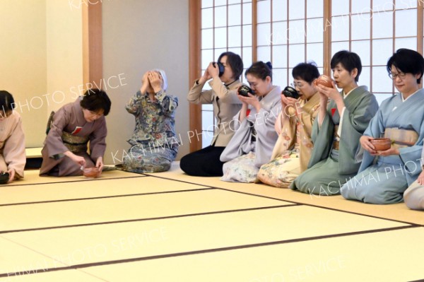 新年迎え初点茶会　茶道裏千家淡交会帯広支部