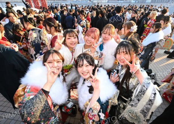 輝く未来へ！帯広市「２０歳の集い」〜写真特集