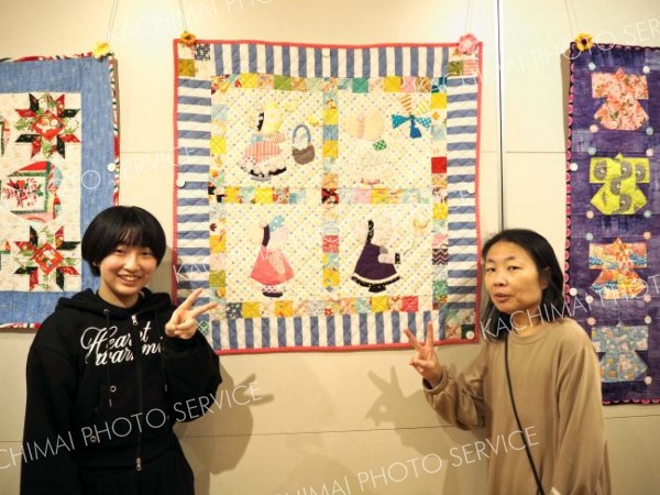 母娘がつむぐパッチワークキルト　幕別百年ホールで展覧会 7