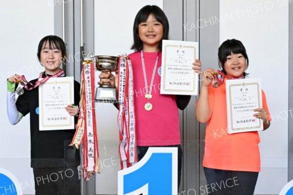 ３年女子の上位入賞者。