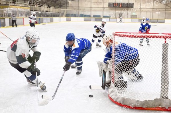全十勝Ａが初戦大勝　８強入り　全中アイスホッケー 5