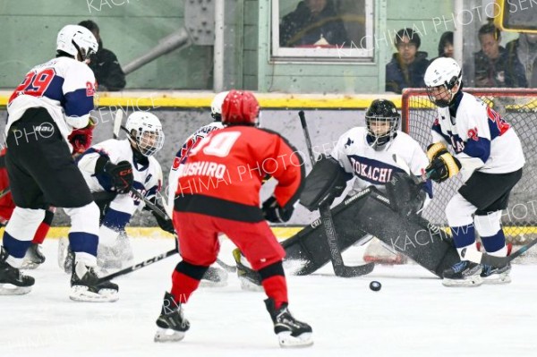 全十勝Ａ　８年ぶり決勝進出ならず　準決勝で釧路鳥取に完封負け　全中アイスホッケー