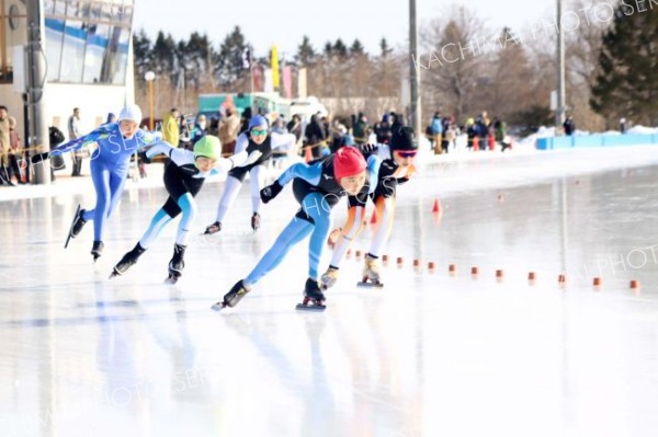２１０人が力走　全十勝スケート大樹大会