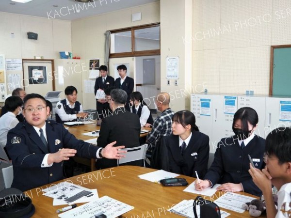 標語づくりを通じ、中学生が犯罪防止などを考える　幕別忠類 4