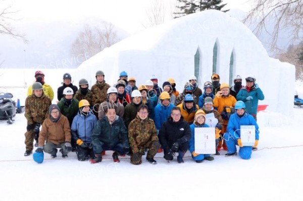 しかりべつ湖コタン、２４日開幕に向け急ピッチで準備中